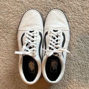 Black and white vans size 11 only worn 1 time.